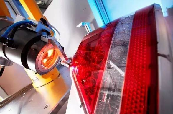 2.激光焊接機在焊接過程中應(yīng)掌握哪些要點？